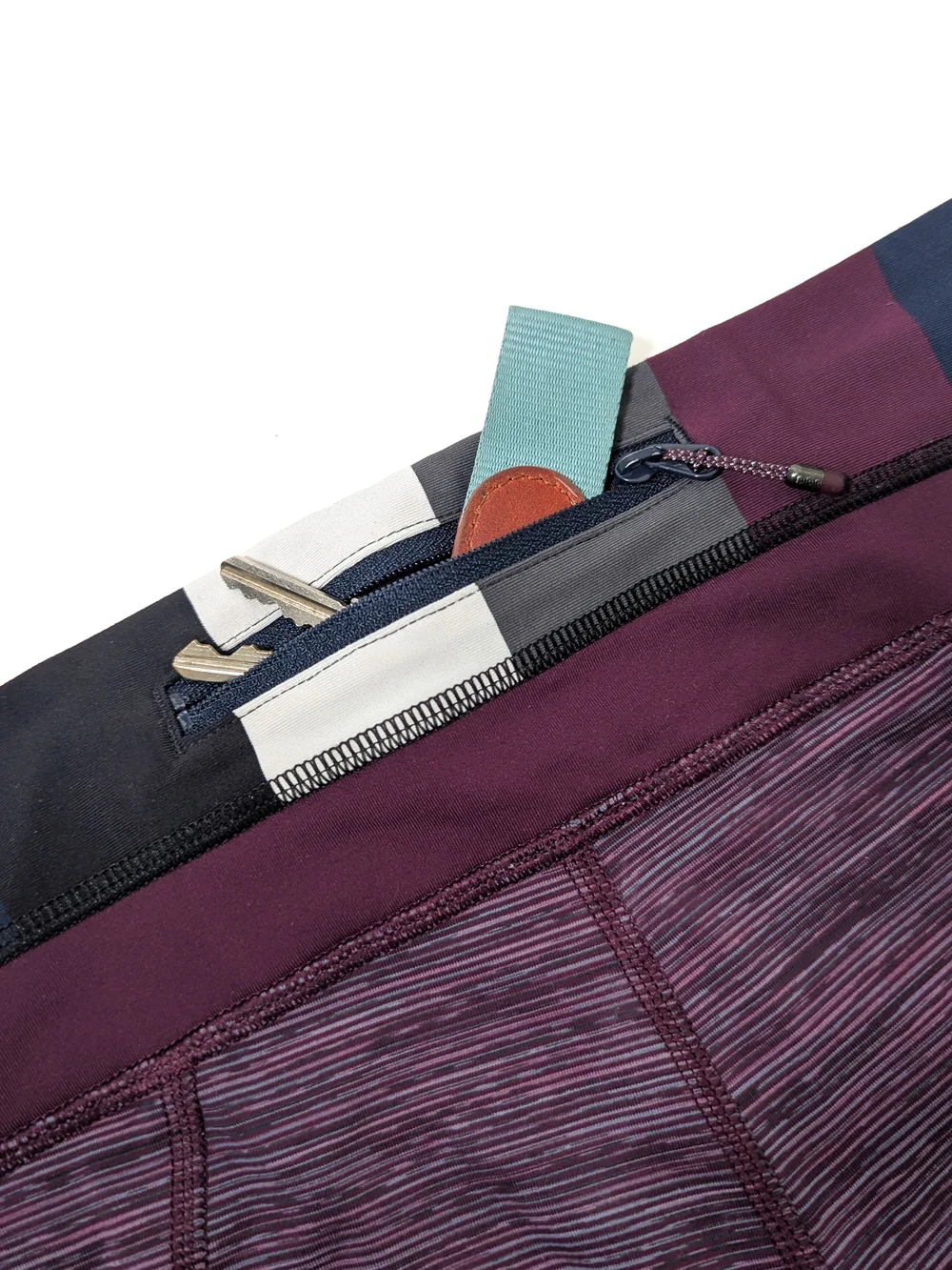 Lululemon Inspire Crop II Leggings, Heathered Purple, Size Small - Picture 4 of 9
